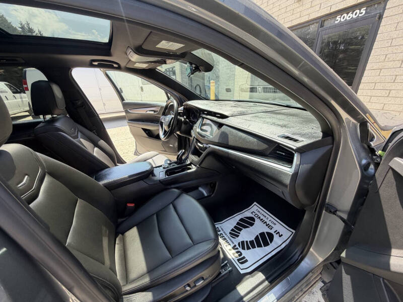2022 Cadillac XT6 Luxury
