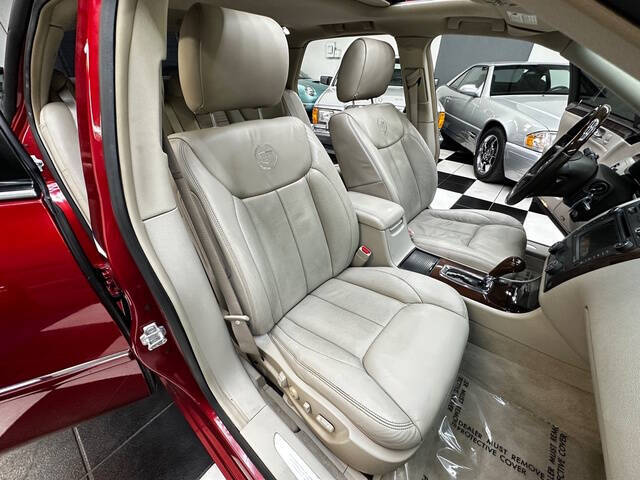 2011 Cadillac DTS Premium Collection