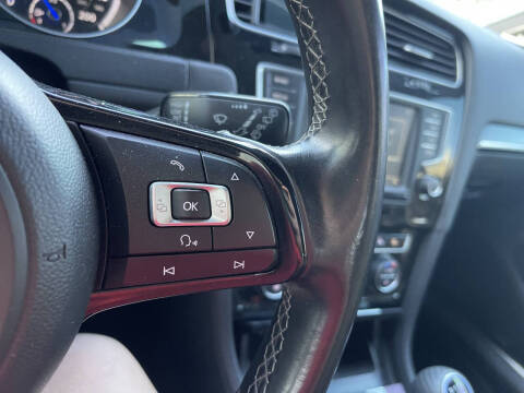 2016 Volkswagen Golf R 4Motion