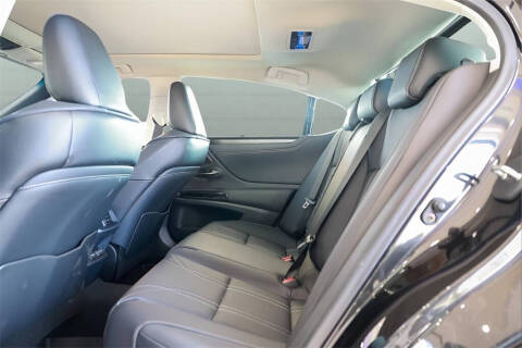 2025 Lexus ES 350 Ultra Luxury