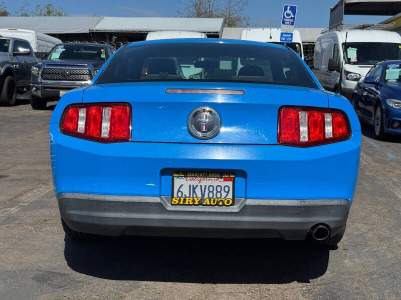 2010 Ford Mustang V6