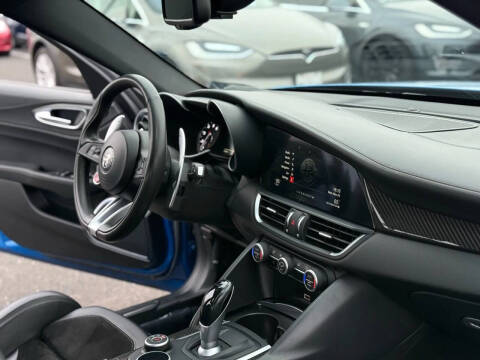 2018 Alfa Romeo Giulia Quadrifoglio