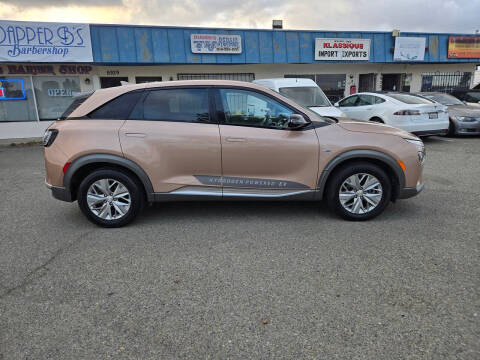 2022 Hyundai Nexo Blue