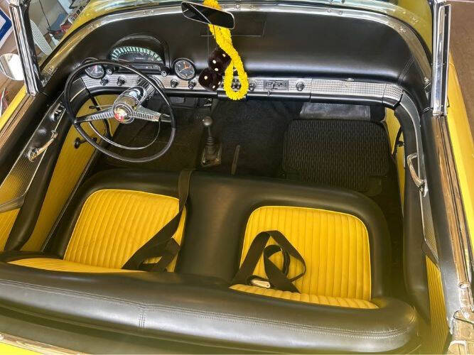 1955 Ford Thunderbird