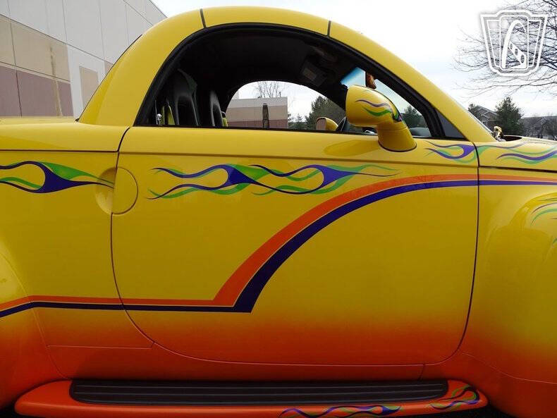 2004 Chevrolet SSR LS