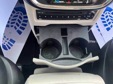 2011 Chrysler Town and Country Touring-L