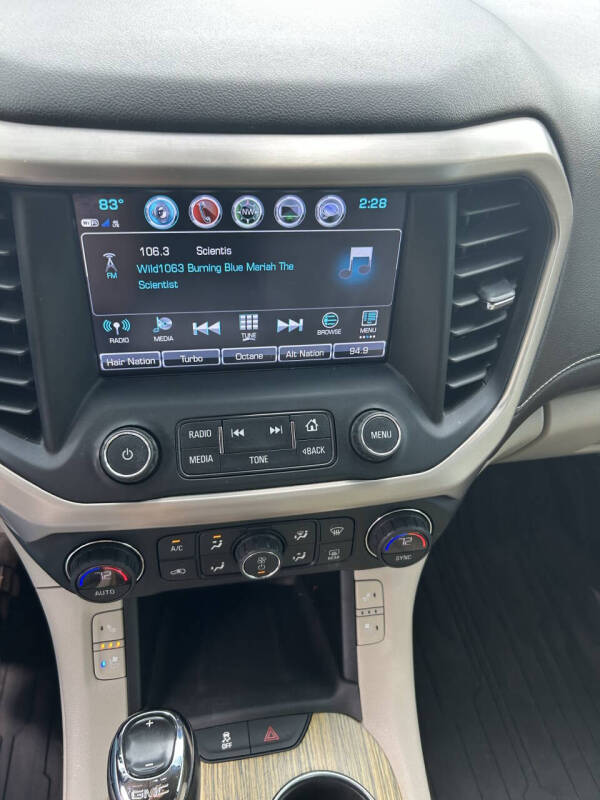 2019 GMC Acadia Denali