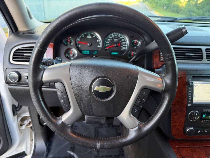 2013 Chevrolet Suburban LTZ