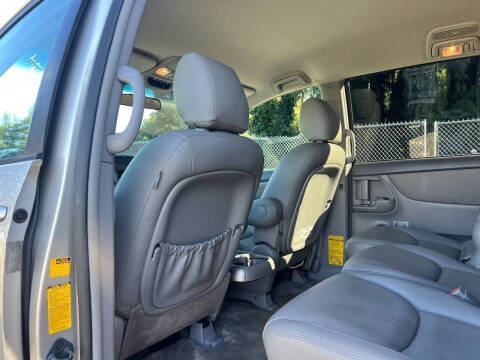 2009 Toyota Sienna LE 7-Passenger