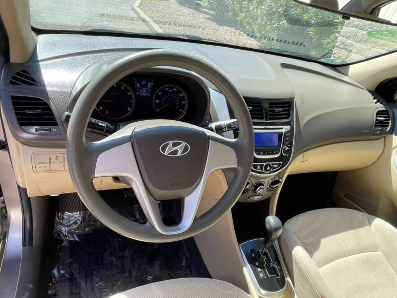 2014 Hyundai Accent GLS