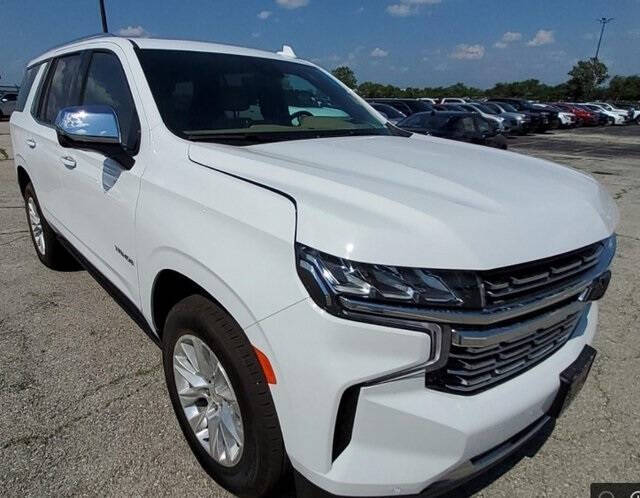 Used 2023 Chevrolet Tahoe Premier with VIN 1GNSKSKDXPR479975 for sale in Bloomington, IL