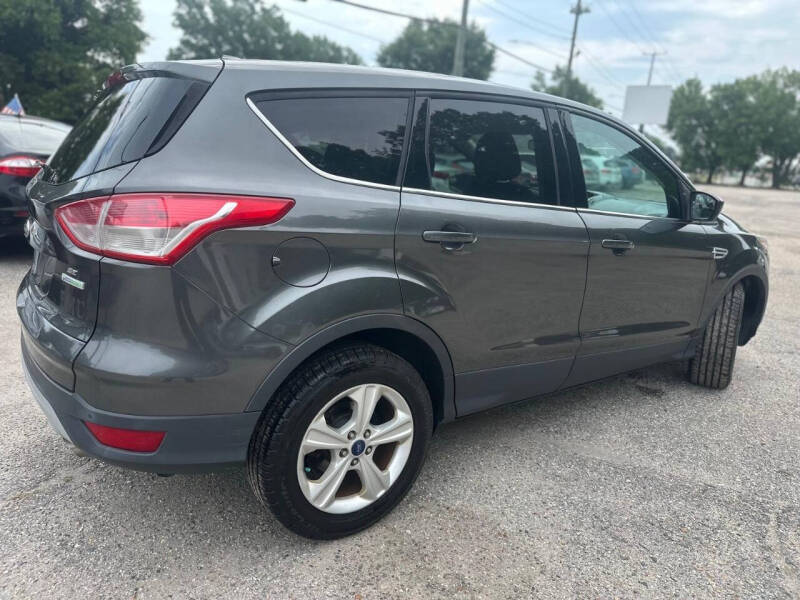 2015 Ford Escape SE