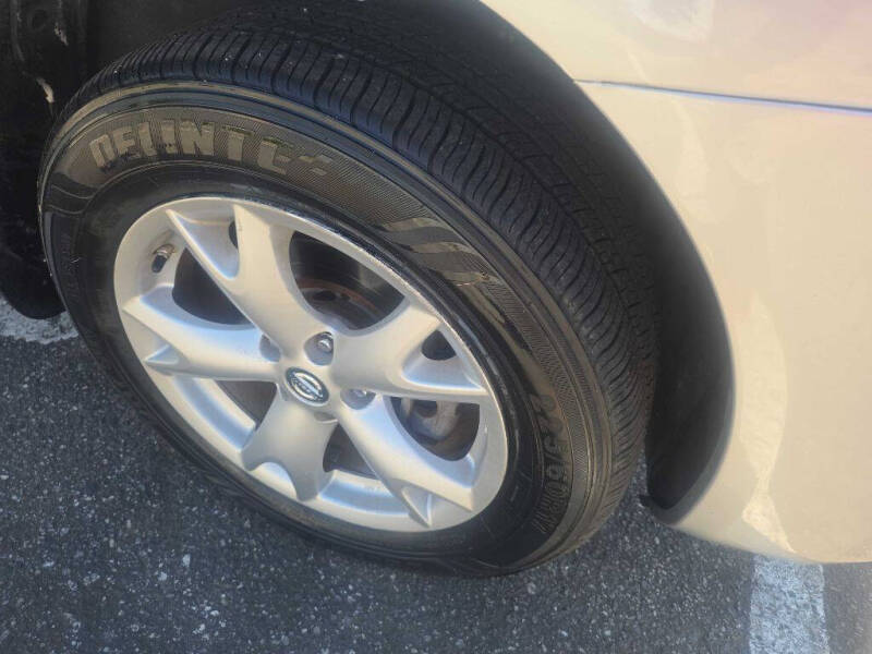 2009 Nissan Rogue S