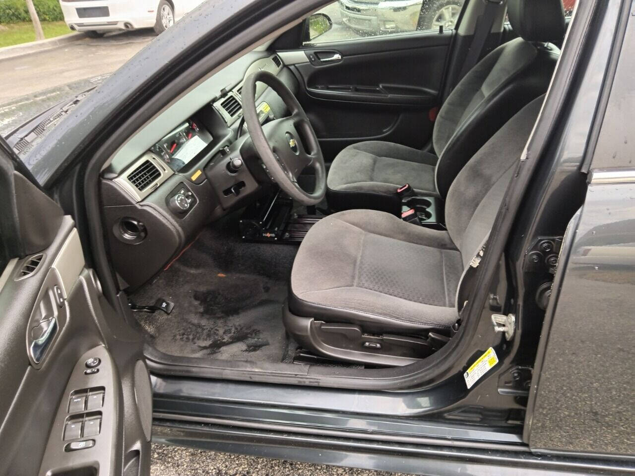 2015 Chevrolet Impala Sedan - $8,950