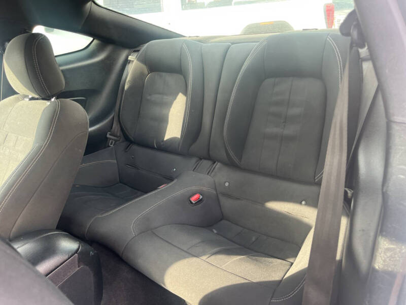 2022 Ford Mustang EcoBoost