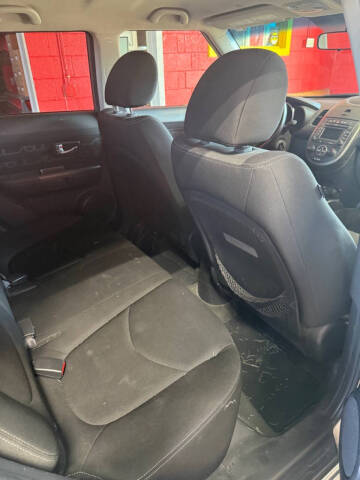 2012 Kia Soul +