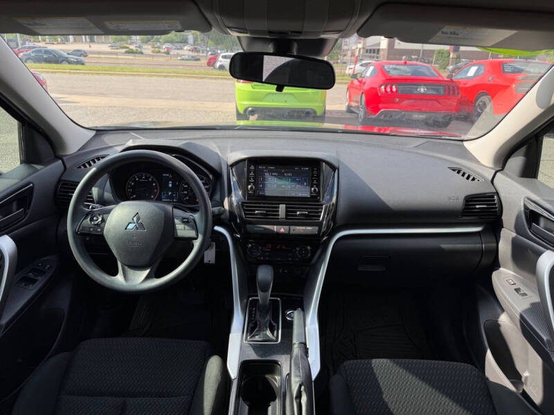 2024 Mitsubishi Eclipse Cross ES