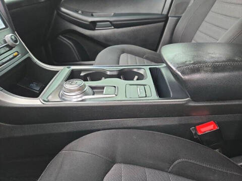 2022 Ford Edge SE