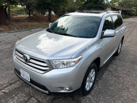 2013 Toyota Highlander SE