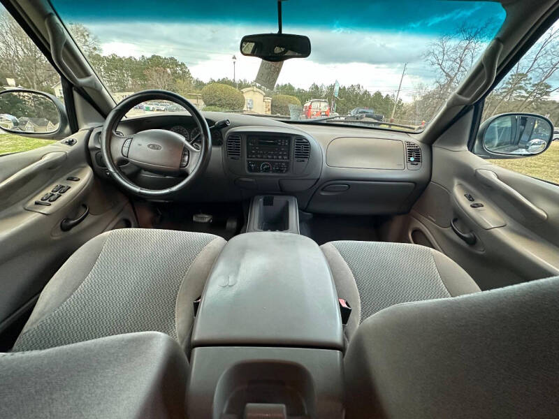 2002 Ford Expedition XLT