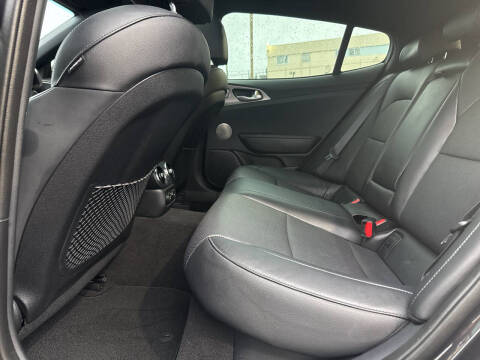 2019 Kia Stinger GT1