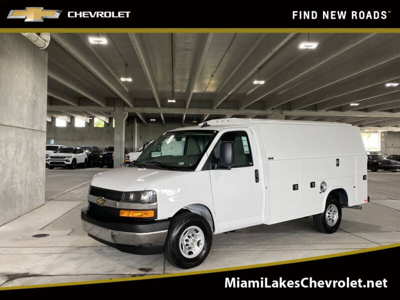 2022 Chevrolet Express Cutaway 3500