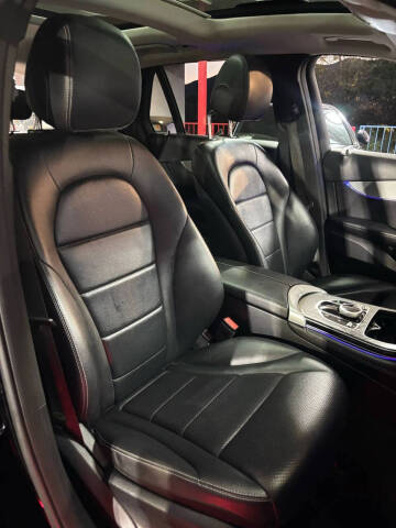 2019 Mercedes-Benz GLC GLC 300