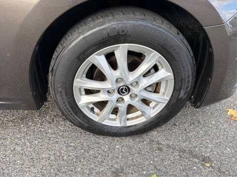 2015 Mazda MAZDA3 i Touring