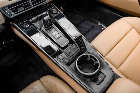 2020 Porsche 911 Carrera
