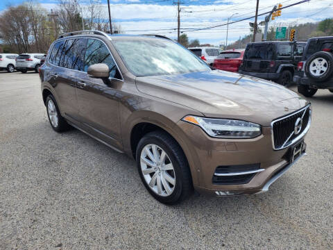 2017 Volvo XC90 T6 Momentum