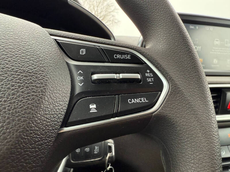 2020 Hyundai Santa Fe SE