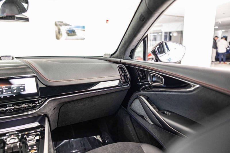 2026 Aston Martin DBX S