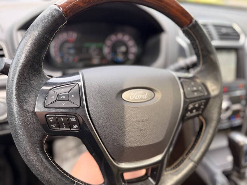 2018 Ford Explorer Platinum