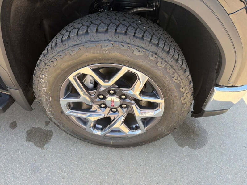 2026 GMC Sierra 1500 SLT - Photo 11