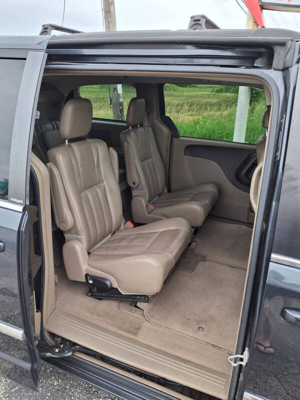 2014 Chrysler Town and Country Touring