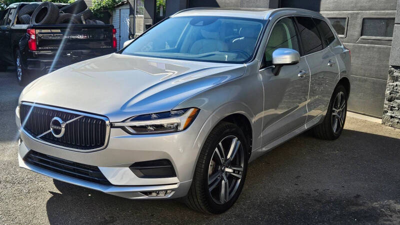 2021 Volvo XC60 T5 Momentum