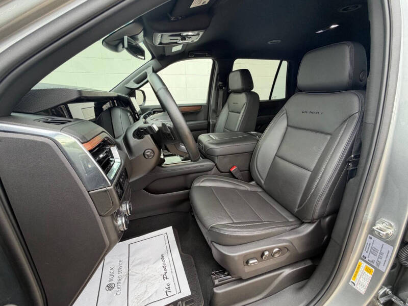 2025 GMC Yukon Denali