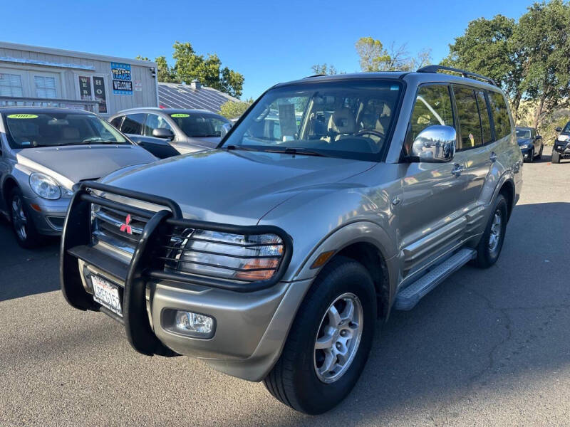 2001 Mitsubishi Montero Limited