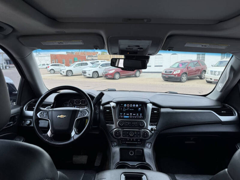 2017 Chevrolet Suburban LT