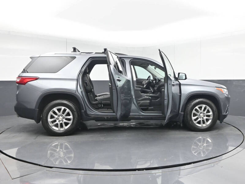 2018 Chevrolet Traverse LT Cloth
