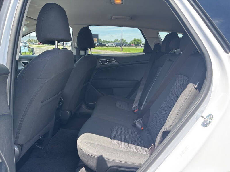 2025 Kia Sportage LX