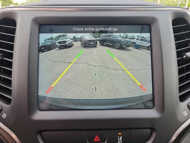 2022 Jeep Cherokee Latitude Lux