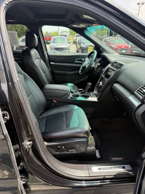 2016 Ford Explorer Sport