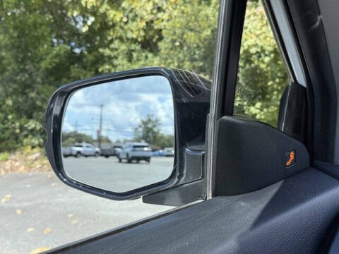 2021 Honda Pilot Touring w/Rear Captain's Chairs