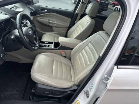 2017 Ford Escape Titanium
