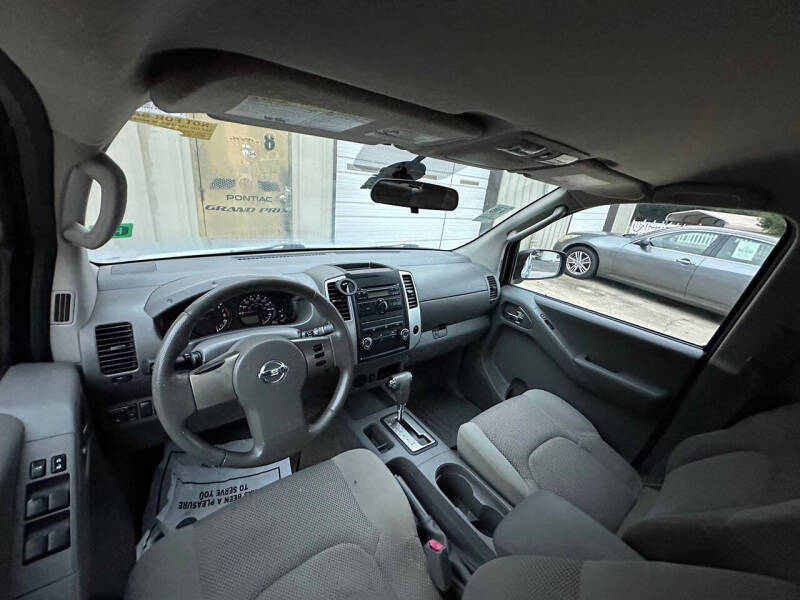 2011 Nissan Frontier SL