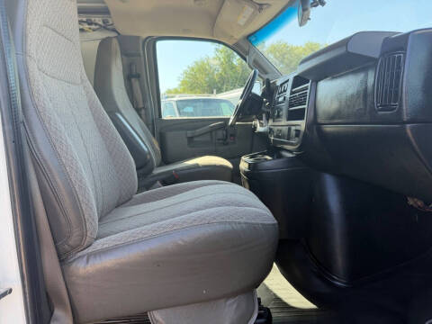 2017 Chevrolet Express 2500