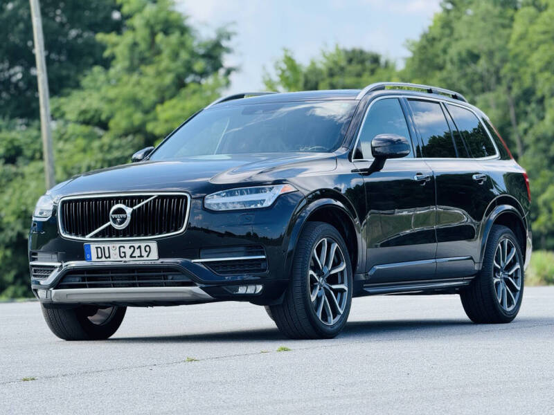 2018 Volvo XC90 T6 Momentum