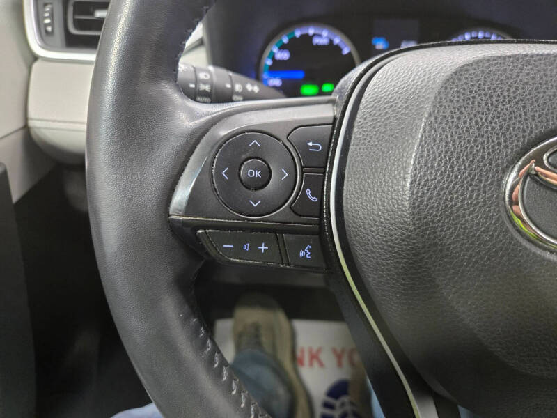 2021 Toyota RAV4 Hybrid XLE