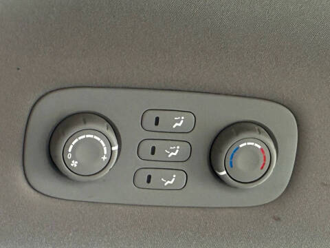 2007 Hyundai Entourage